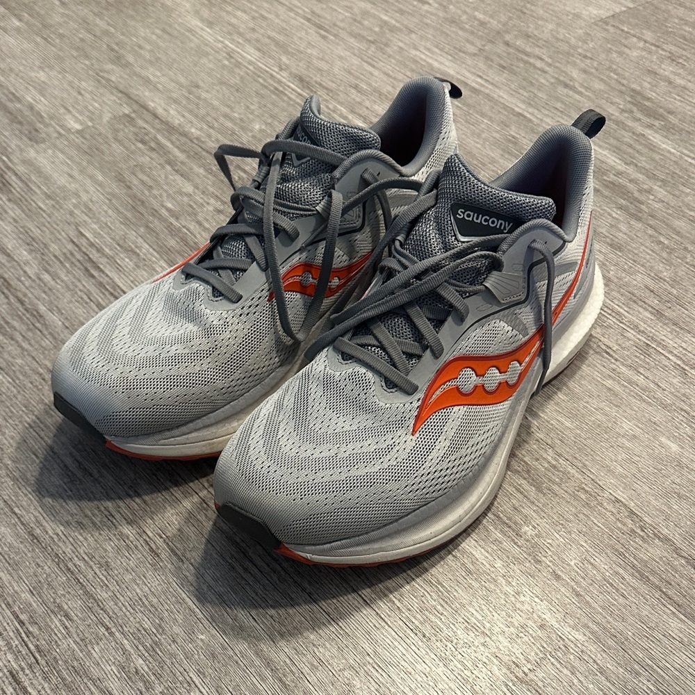 Saucony Tempus 2 men's size 13